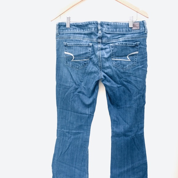 American Eagle Stretch Artist Jeans Size 8 - Picture 3 of 6
